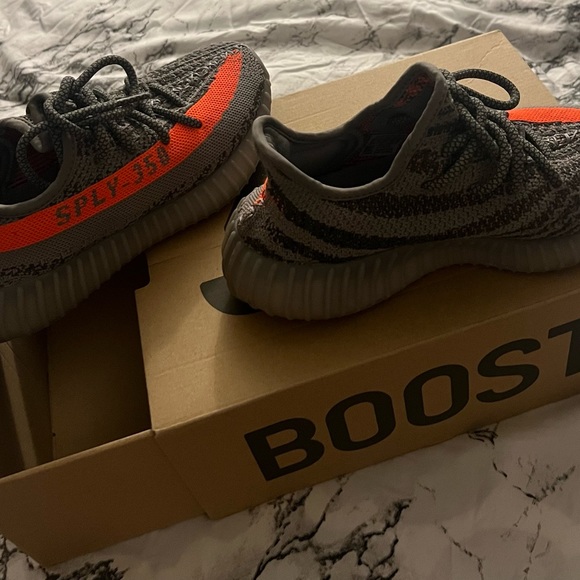 YEEZY BOOST 360 V2 AUTHENTIC!! BOYS SIZE 4.5 WOMEN SIZE 6.5! - Picture 6 of 9